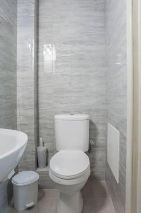 Newly Reconstructed Flat 107Sqm! Apartment Chania  Bagian luar foto