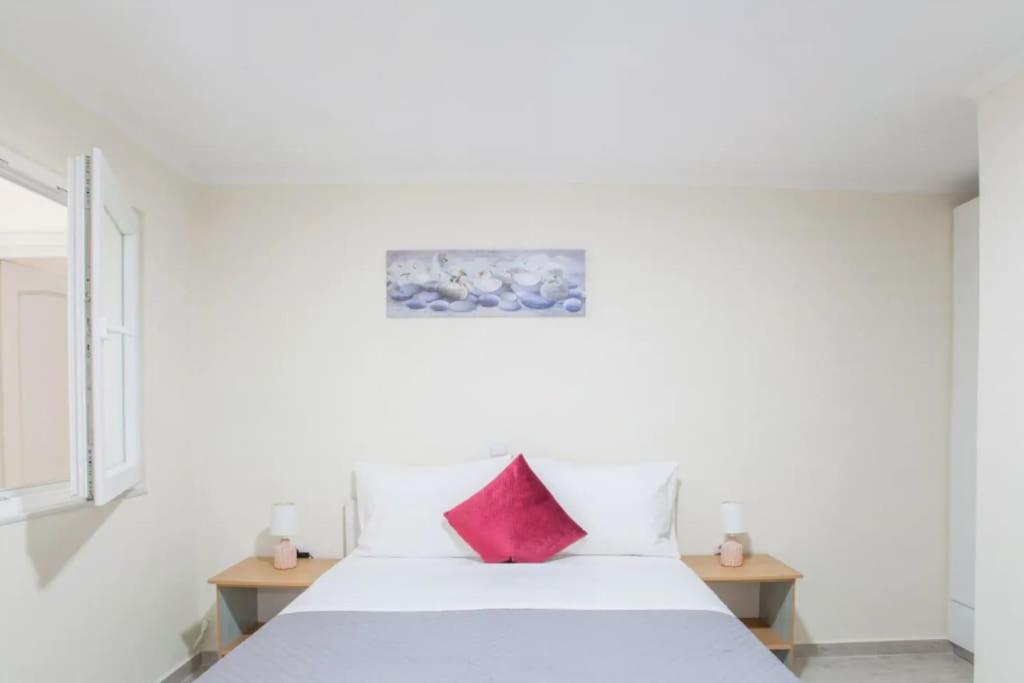 Newly Reconstructed Flat 107Sqm! Apartment Chania  Bagian luar foto