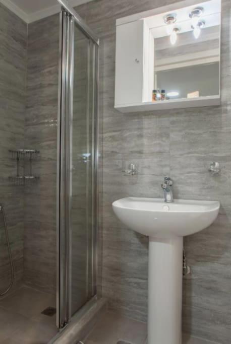 Newly Reconstructed Flat 107Sqm! Apartment Chania  Bagian luar foto
